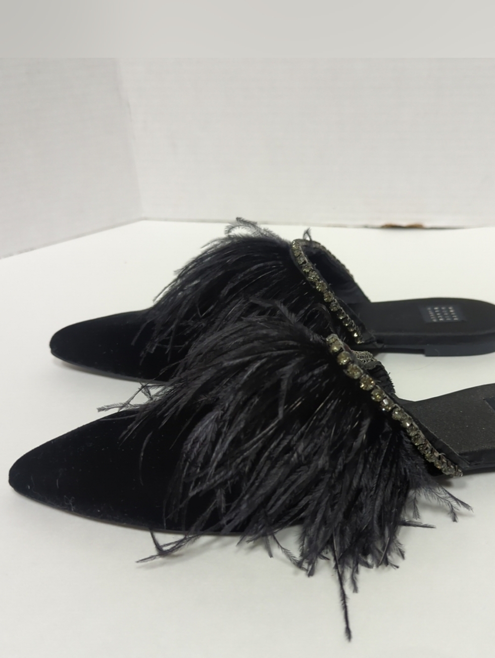 White House Black Market Sz8 Blaire Velvet Feather Mules Slides Rhinestone Chic - Picture 2 of 8